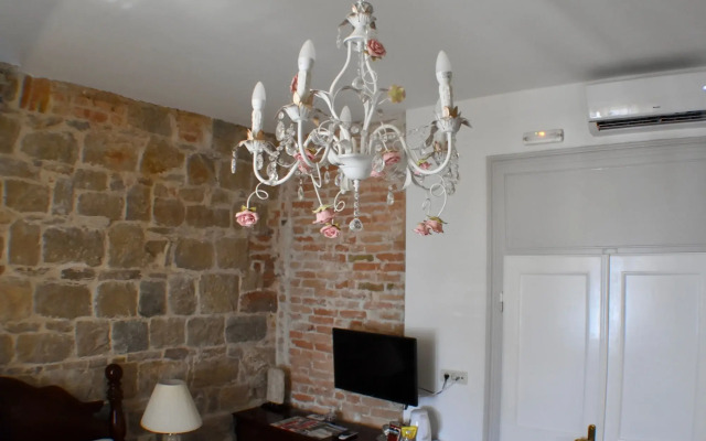 PIETRA ROSSA Luxury Rooms