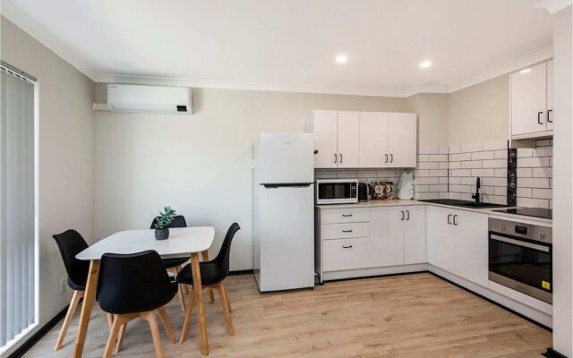 Peaceful South Perth Home near Perth Center
