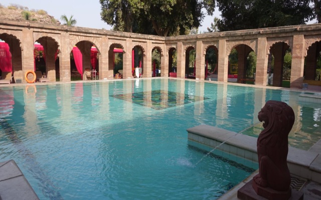 WelcomHeritage Bal Samand Lake Palace