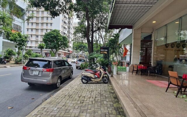 The River Park Hotel