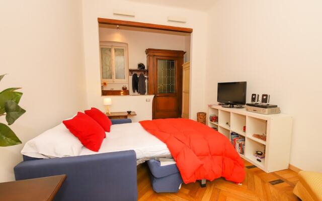 JOIVY Franci's House