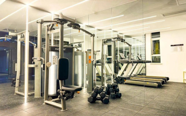 H Hotel (Xi'an Fengcheng 8th Road Administration Center Shuijing)