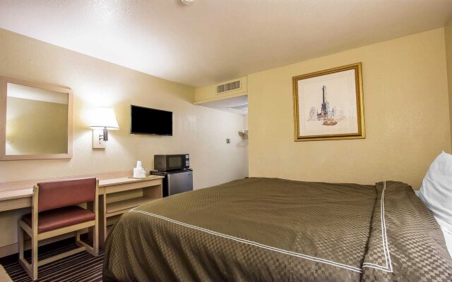 Rodeway Inn