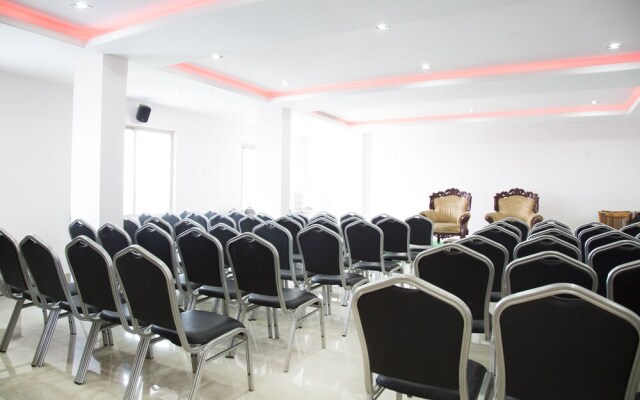 OYO 6130 Hotel N7