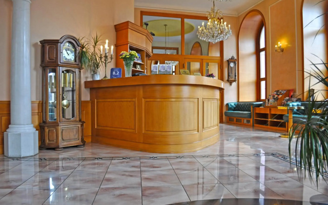 Opera Hotel