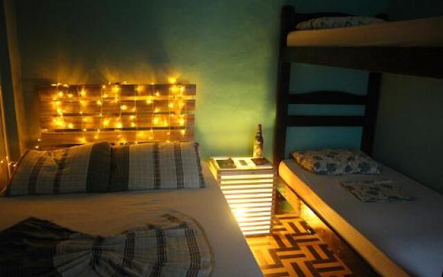 Tropicalista Hostel