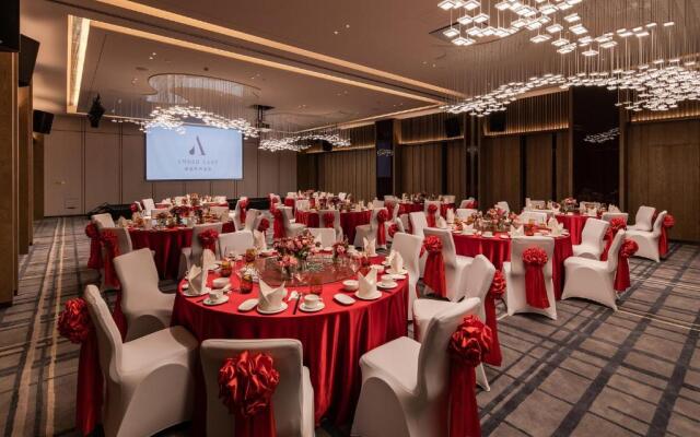 Imperial Traders Elong Hotel