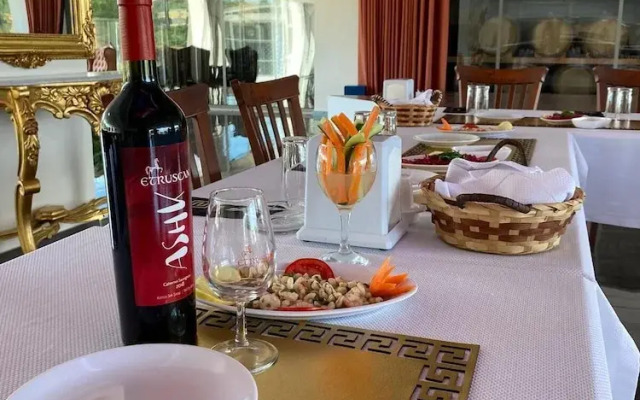 Etruscan Boutique Hotel