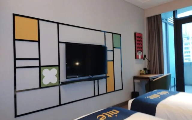 Chongqing Justom Family Apartment Hotel