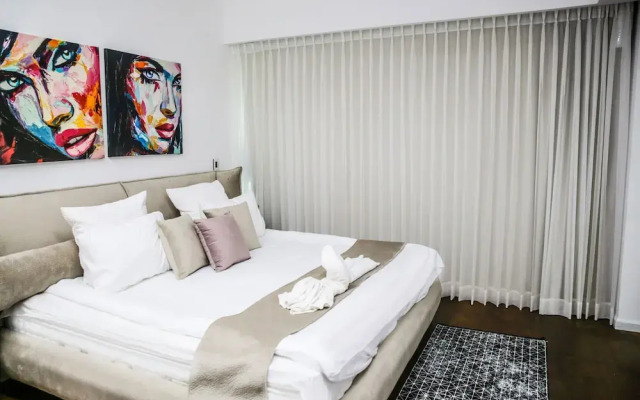 YalaRent Midtown towers TLV