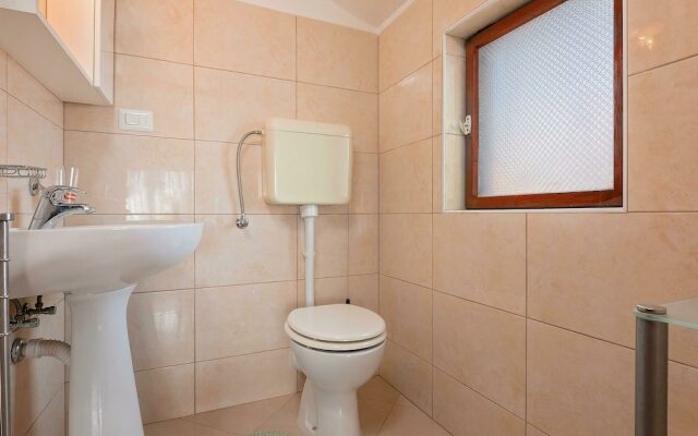 Cosy Apartment Near Sea in Porec