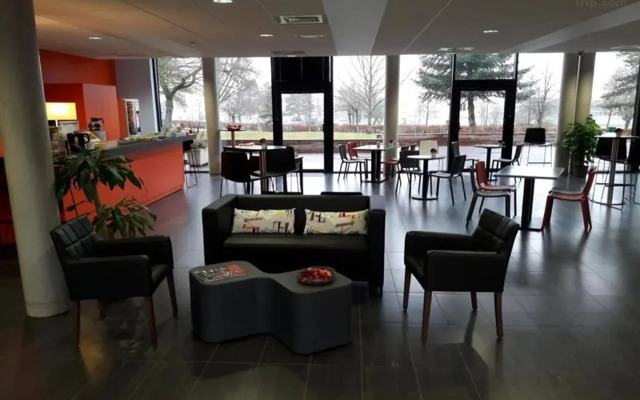 Adonis Dijon Maison Internationale