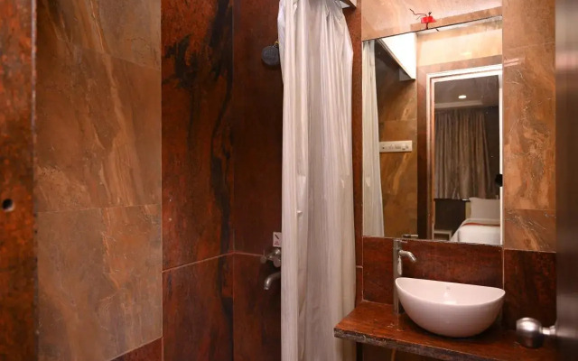 Hotel Center Point Solapur