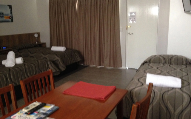 Main Street Motel – Guest Rooms – Hervey Bay
