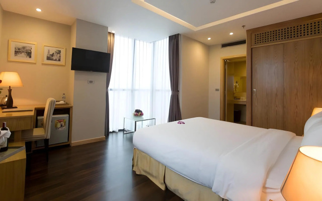 Parkside Sunline Hotel