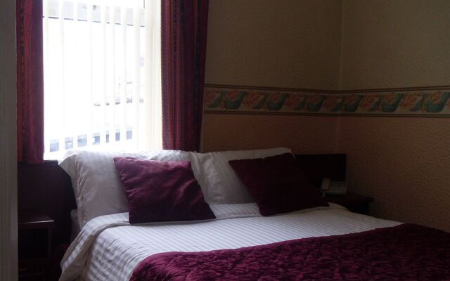 Waverley Hotel