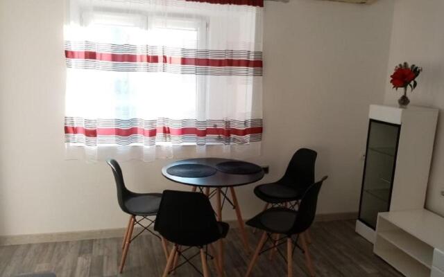 Apartments with a parking space Senj - 18884