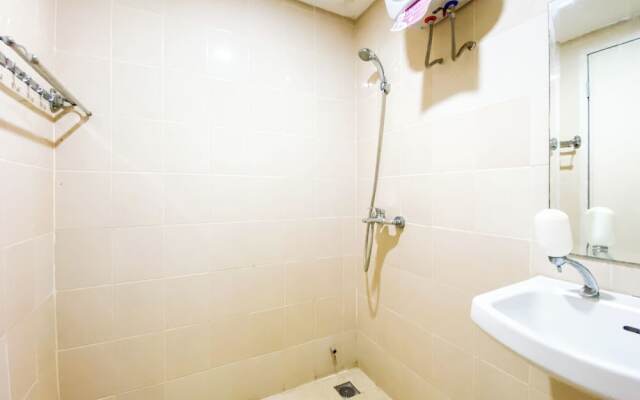 Homey Apartment With 1Br At Parahyangan Residence