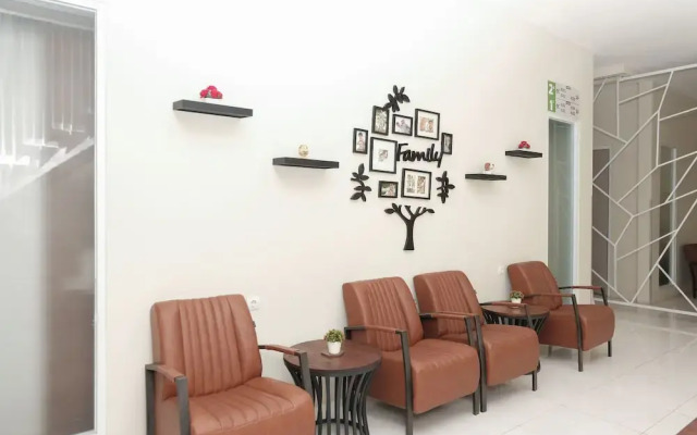 Oyo 620 The Peak Guest House Syariah