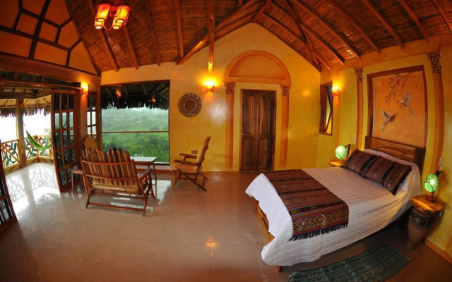 Azuluna Eco-Lodge