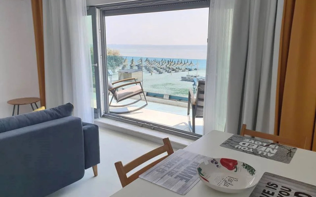 Wave 2 Promenada Apartments