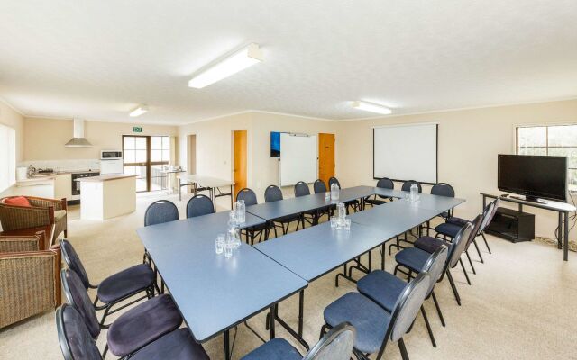 Kauri Court Motel and Apartments