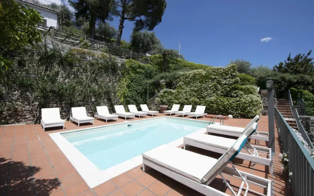 Villa Bijoux - Luxury Villa Sea View