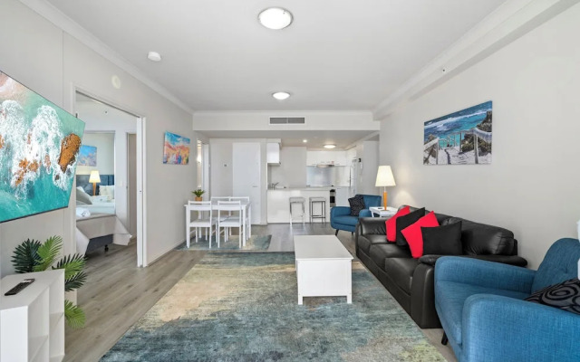 Towers of Chevron - Private Apartments
