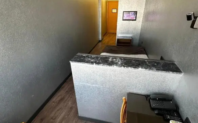 Gimat Otel