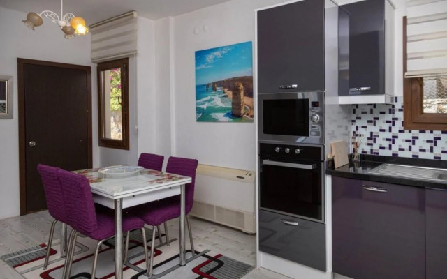 3 BR Comfy House with Peaceful View in Yalikavak