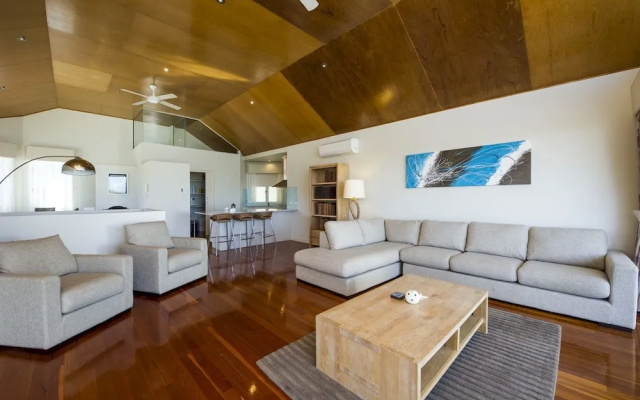 Waters Edge Townhouse 4