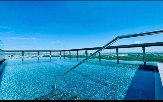 Royal Swan Skyline, Wien