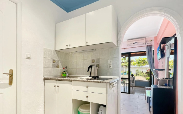 Andromaches Holiday Apartments