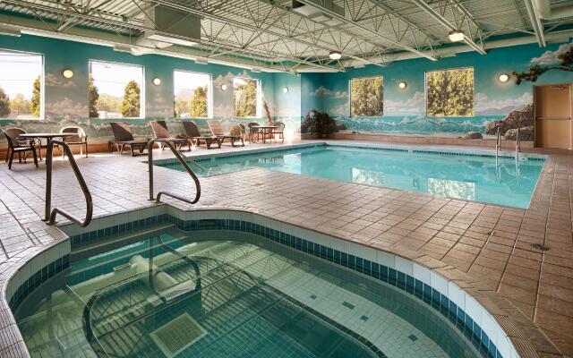 Best Western Plus Osoyoos Hotel & Suites