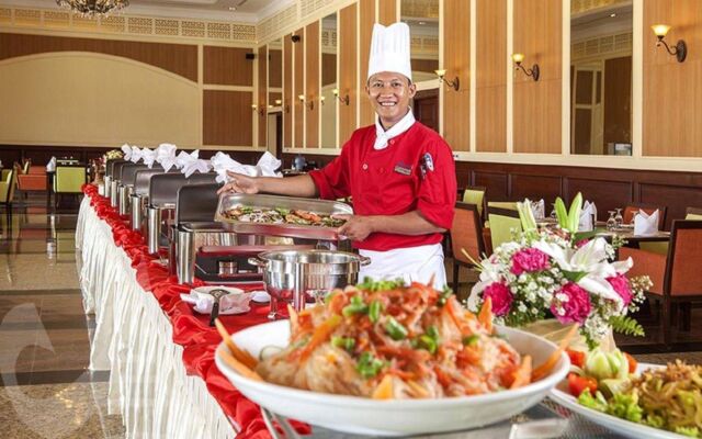 Grand Amara Hotel