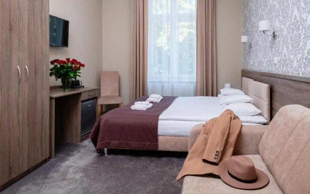 Hotel Maximum