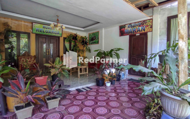 OYO 90988 Tangkoko Jungle Homestay