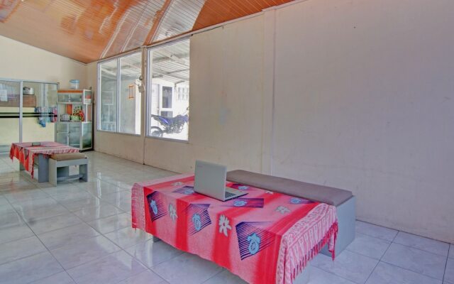OYO 92872 Swakarya Guest House