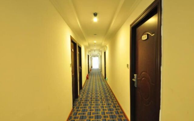 Yimi Hotel Sanyuanli Metro Station