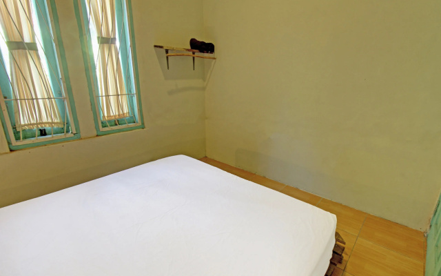 OYO 92825 Kamar Lombok – Guest Rooms – Gerung