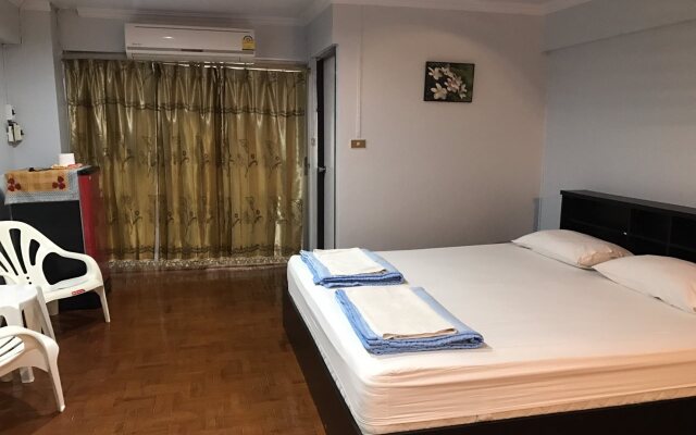 Bangsean Condotel By Krupaew