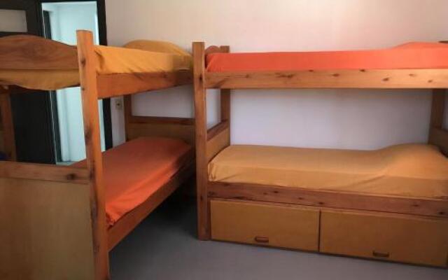 Lobo Hostel