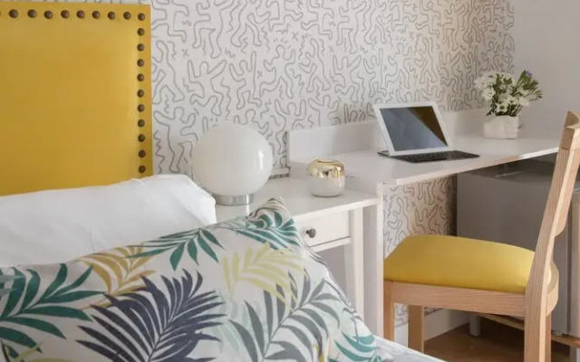 Madrid Suites San Mateo 207