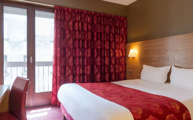 Hôtel La Tour Maje