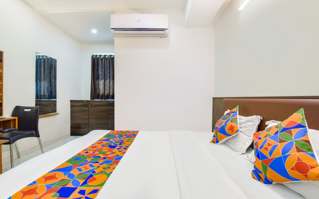 Hotel Crystal By OYO Rooms