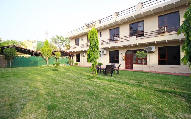 OYO 6495 Hotel Eden Greens