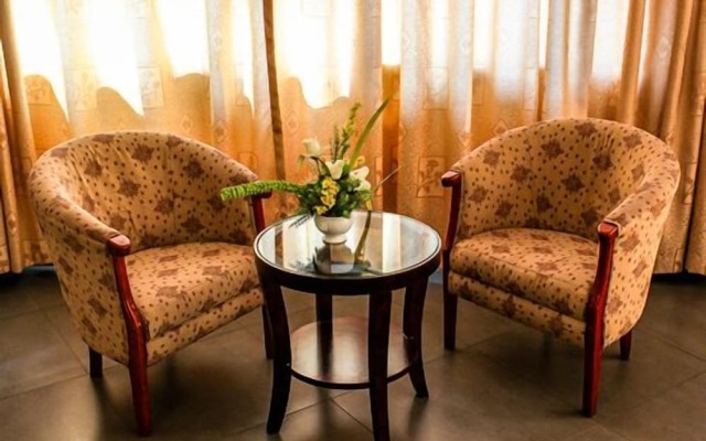 Maxlot Hotel