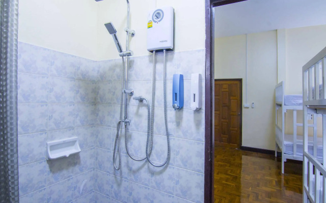 Wanida Hostel