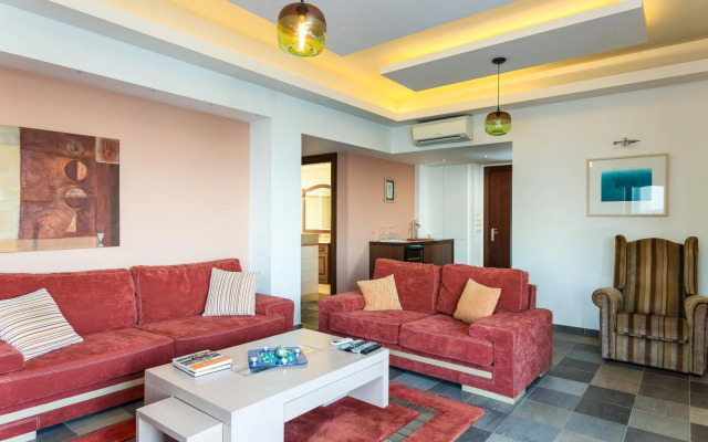 Cavo Seaside Suites