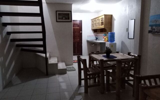 Deden's Pizzeria and Guesthouse - Moalboal Panagsama